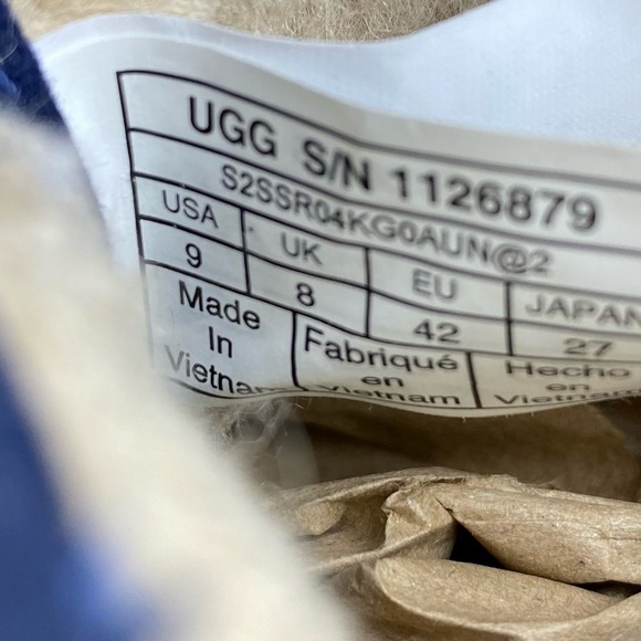 UGG NEUMEL CHUNKY WINTER BOOTS COLOR NAVY SIZE 9 - Picture 9 of 9